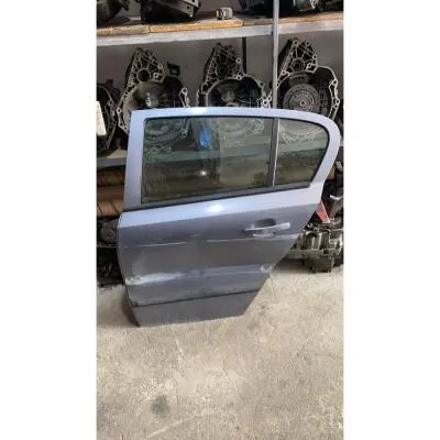Opel Astra H Hb Hasarlı Sol Arka Kapı 
