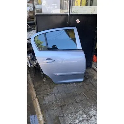 Opel Corsa D Şimşek Gri Renk Sağ Ön Arka Kapı Hatasız 