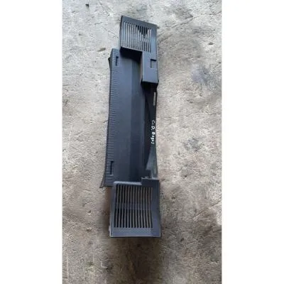 Opel Corsa d Bagaj Eşik Kaplama bakaliti GM 