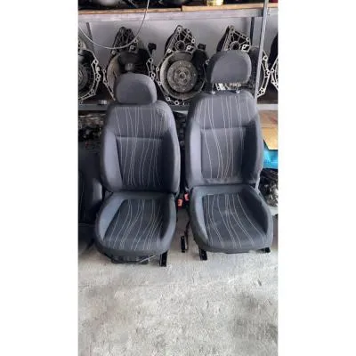 Opel Corsa D Sağ Sol Ön Arka Koltuk Takımı 4 Kapı Çıkma GM Orjinal
