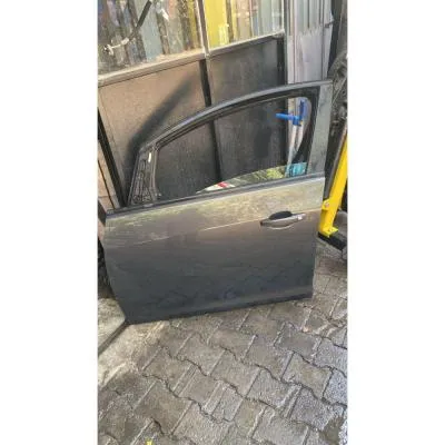 Opel Astra J Füme Renk Sol Ön Arka Kapı Hatasız Dolu  GM Orjinal