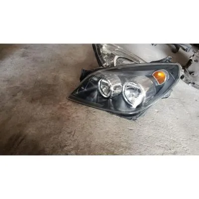 Opel Astra H Siyah Renk Sol Far Orijinal GM 