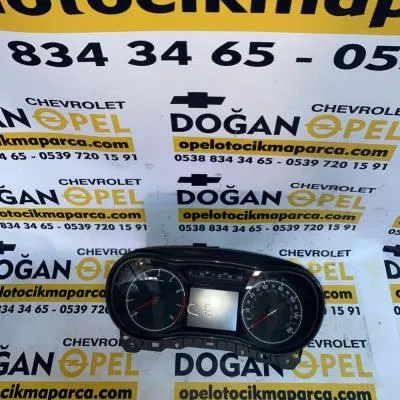 Opel Corsa E Manuel Çıkma Kilometre Saati (Göstergesi)